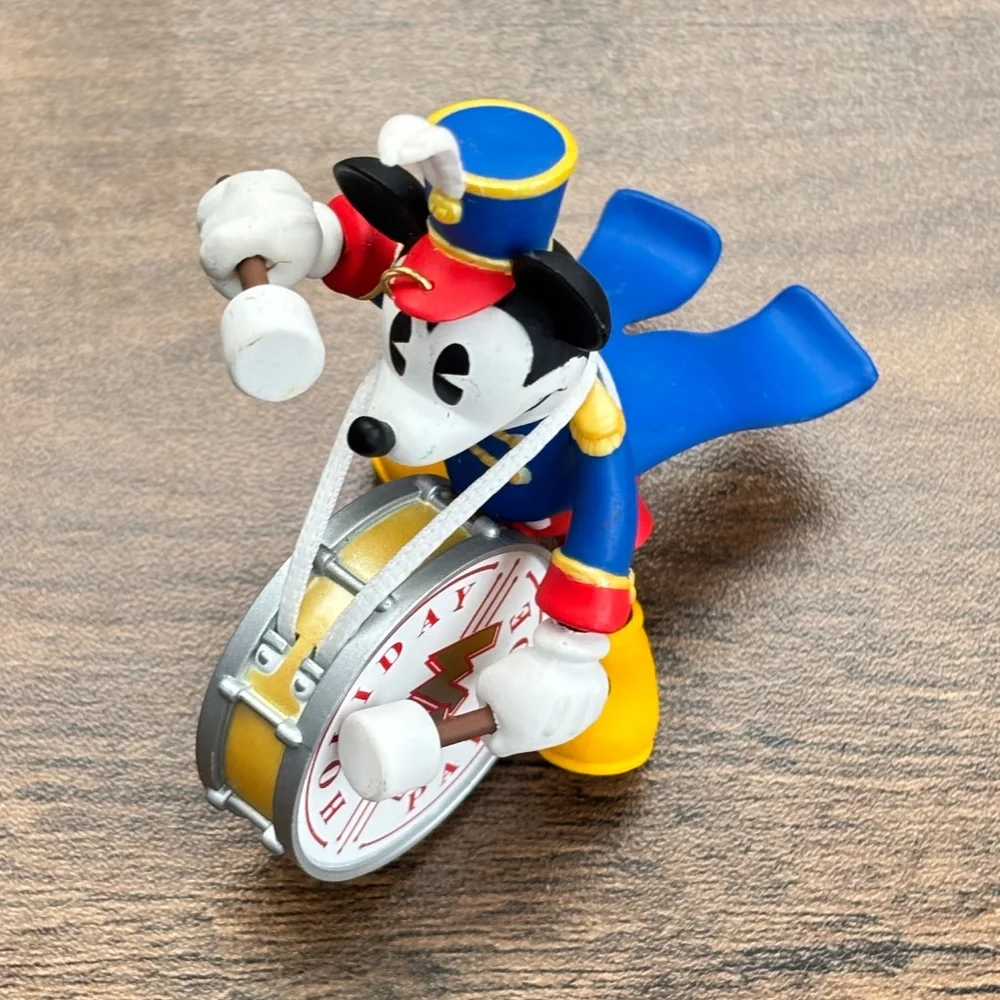 VINTAGE Hallmark Ornament Mickeys Holiday Parade 1 Bandleader Mickey Mouse 1997